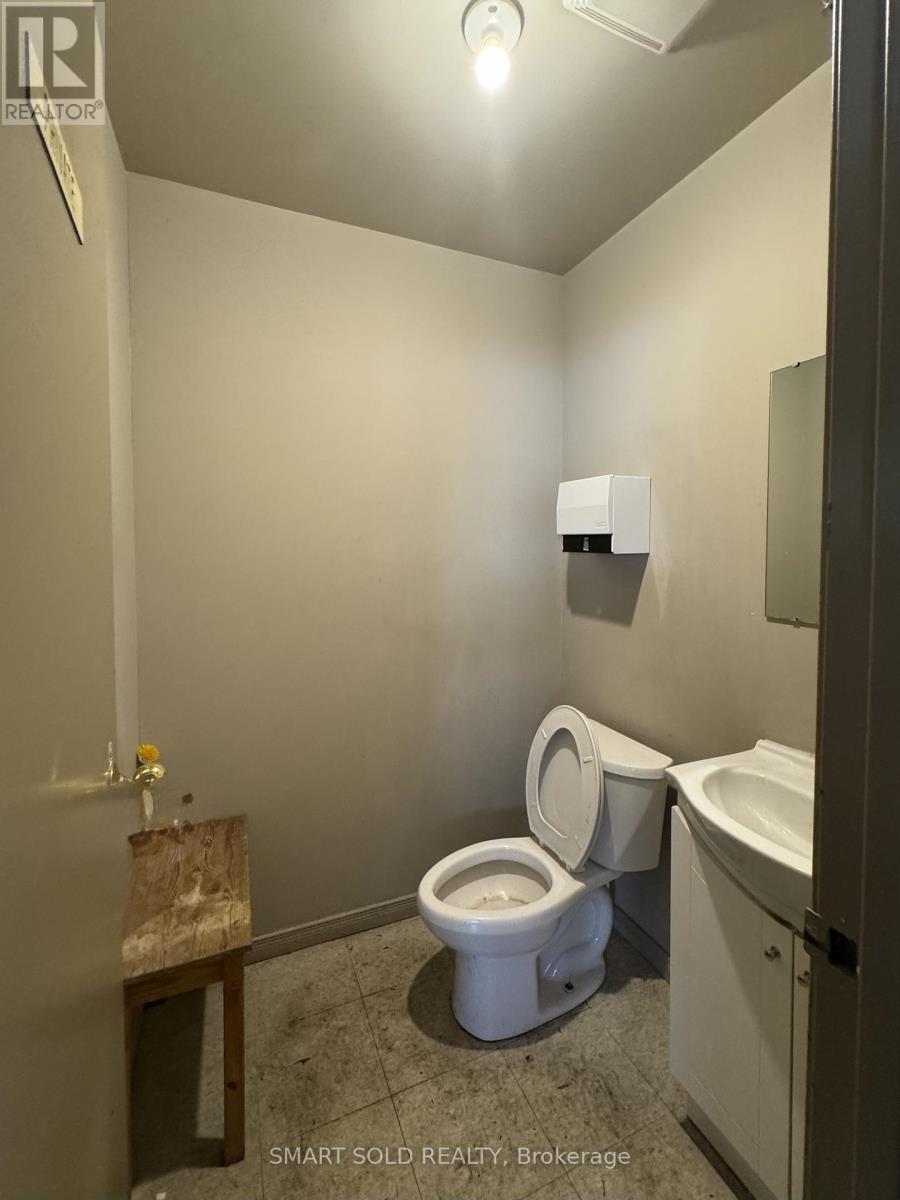 6 & 7 - 465 Milner Avenue Property Photo 6