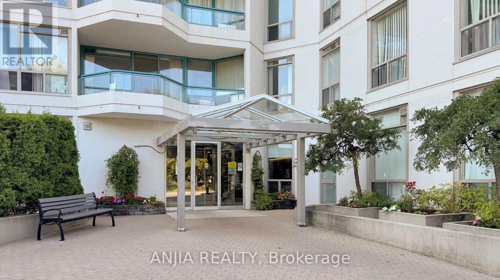 1208 - 4727 Sheppard Avenue E Property Photo 3