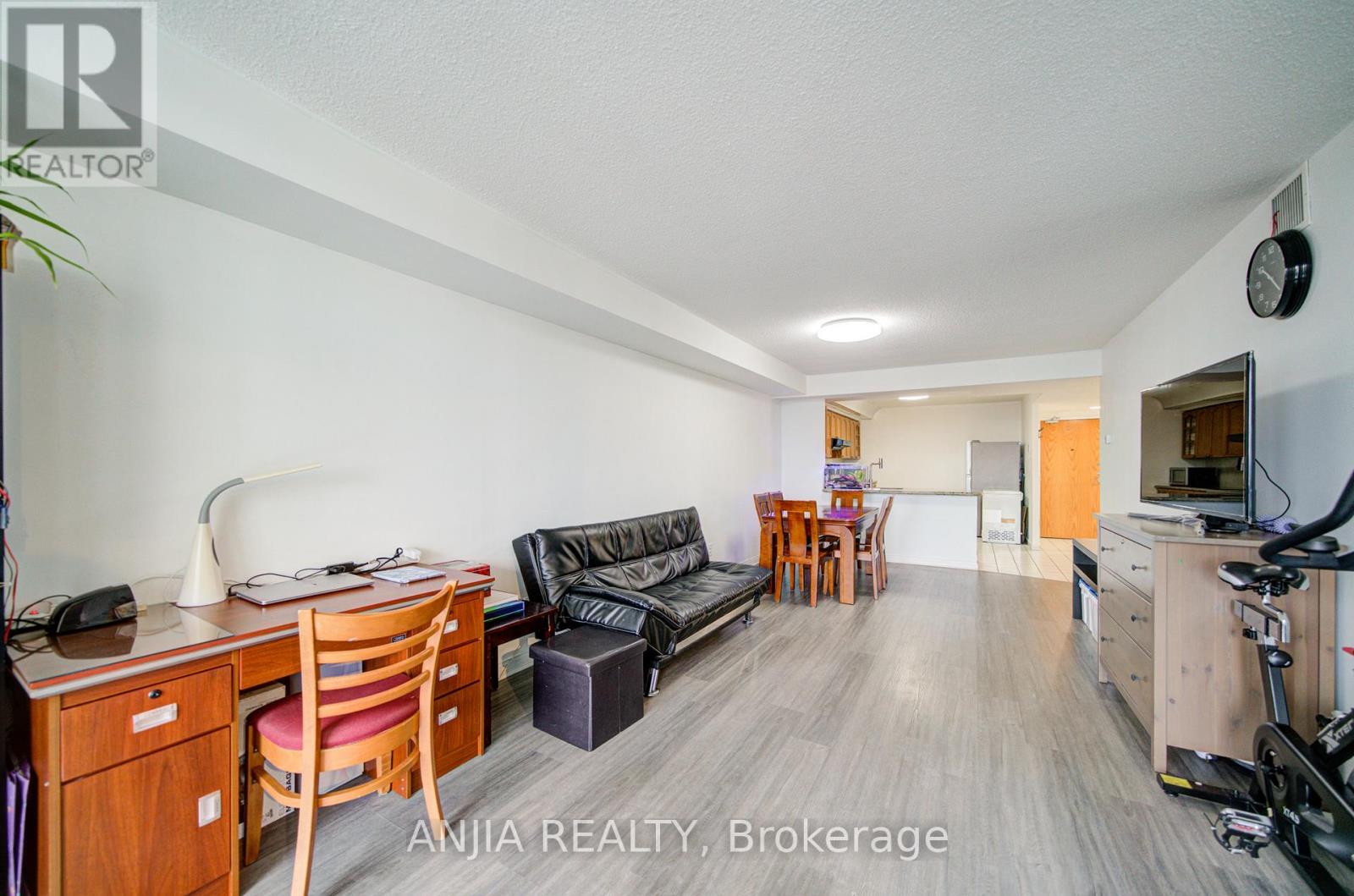 1208 - 4727 Sheppard Avenue E Property Photo 15