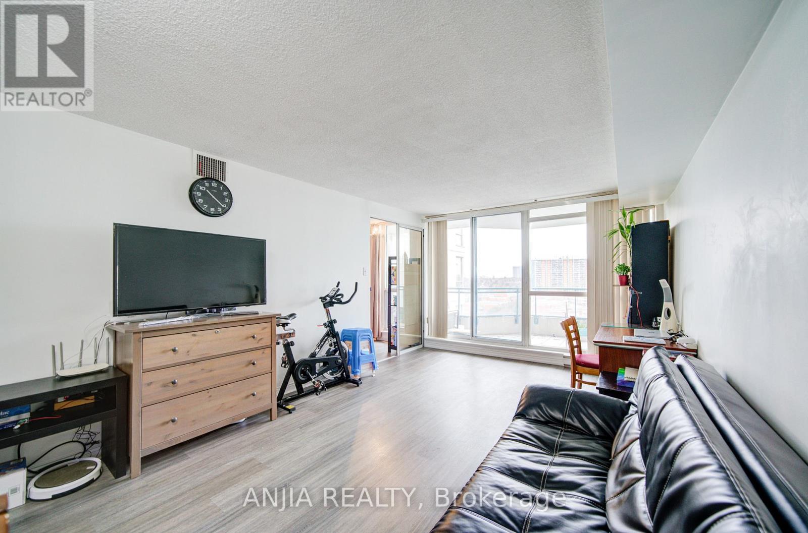1208 - 4727 Sheppard Avenue E Property Photo 16