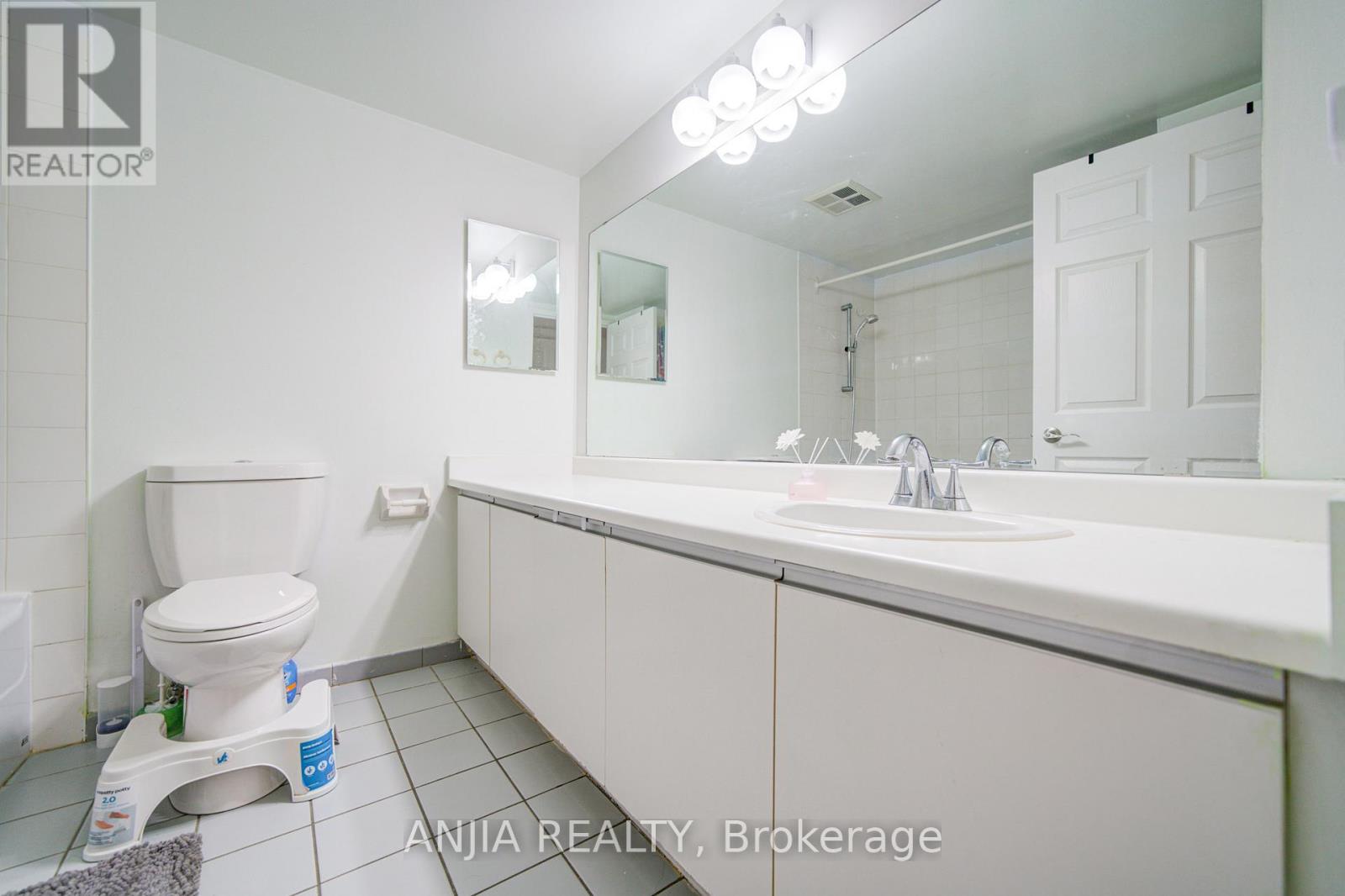 1208 - 4727 Sheppard Avenue E Property Photo 21