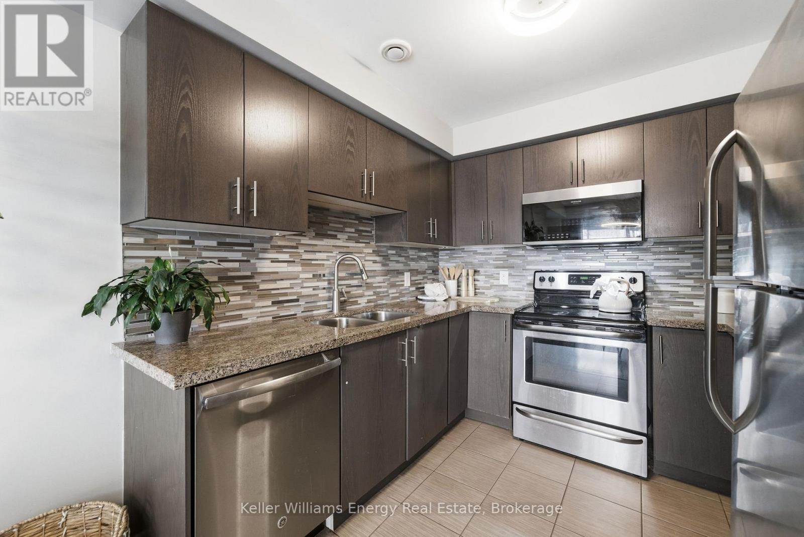 98 Tabaret Crescent Property Photo 8