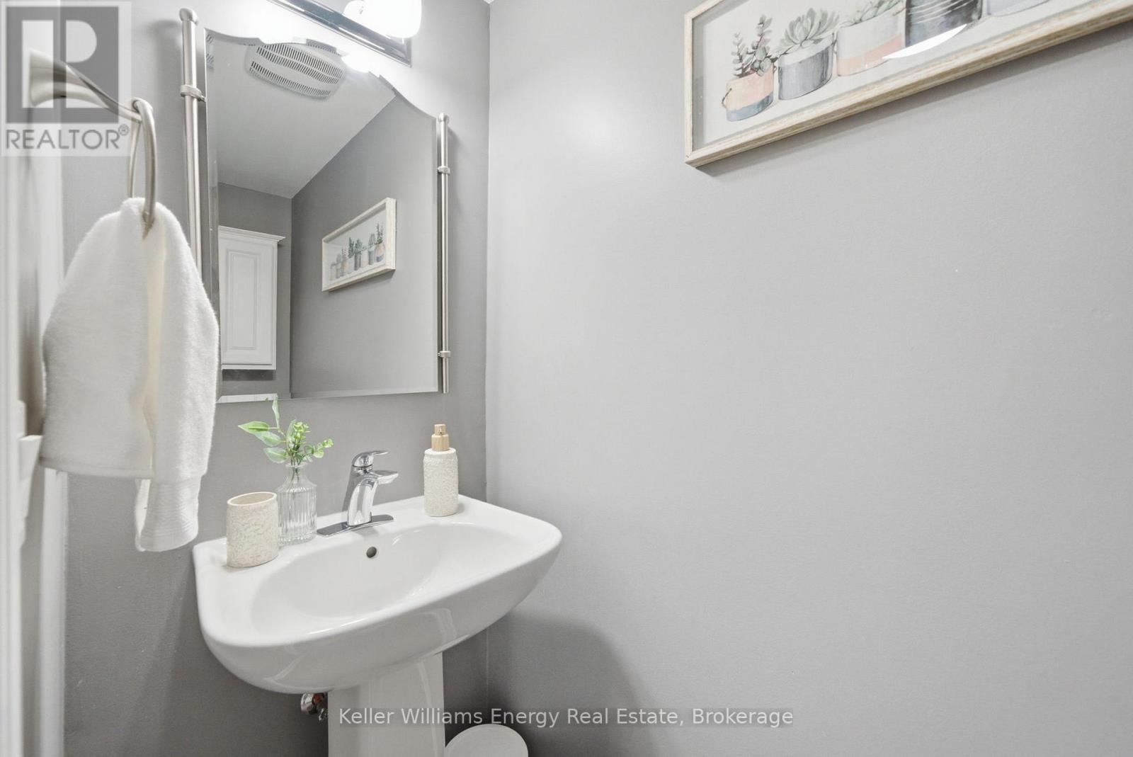 98 Tabaret Crescent Property Photo 9