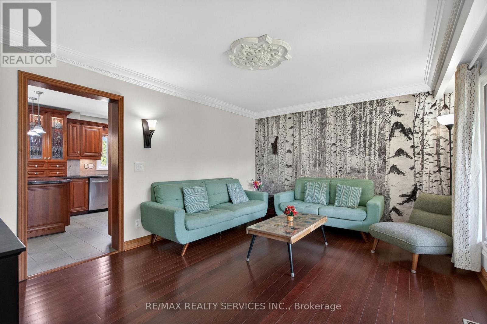 2 Dunbar Drive Property Photo 7