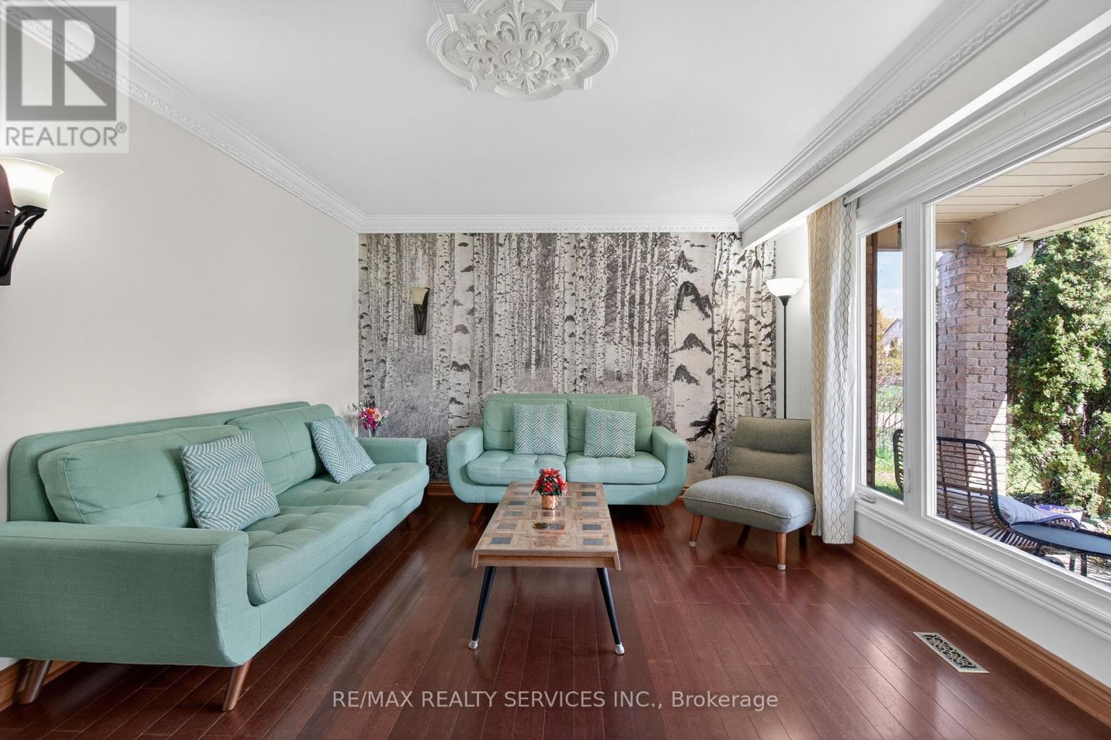 2 Dunbar Drive Property Photo 9