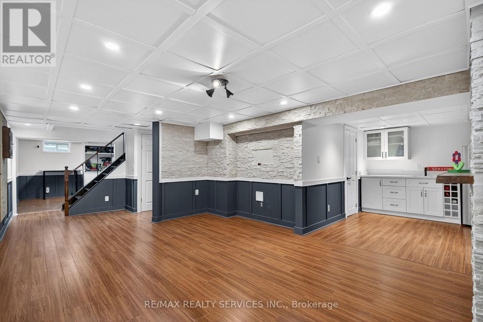 2 Dunbar Drive Property Photo 36