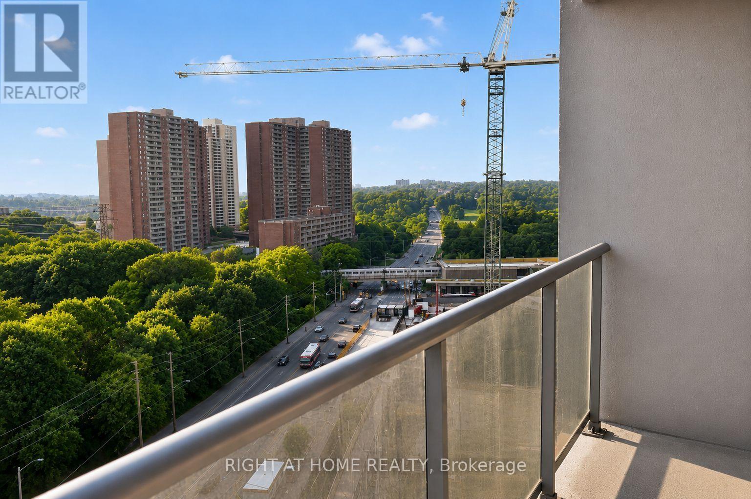 1501 - 757 Victoria Park Avenue Property Photo 17