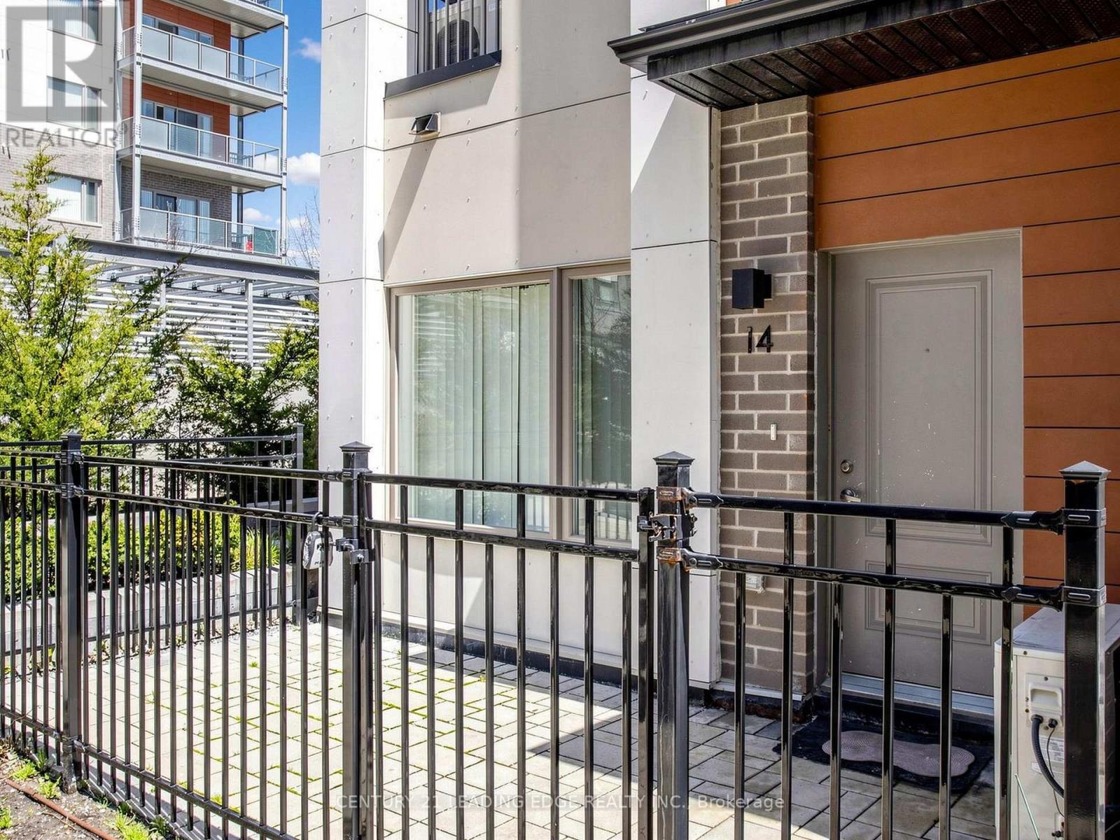 14 - 70 Orchid Place Drive Property Photo 10