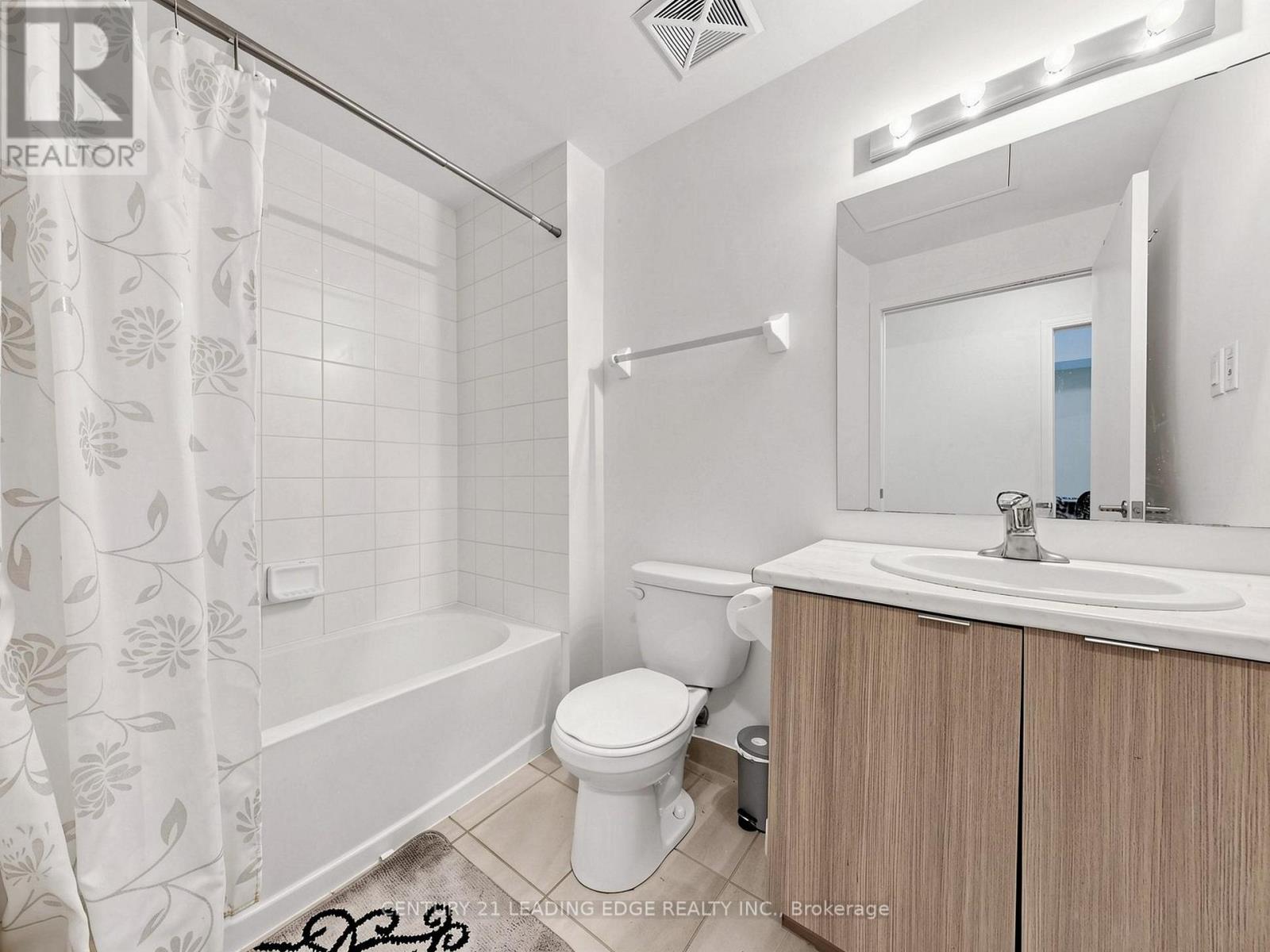 14 - 70 Orchid Place Drive Property Photo 24