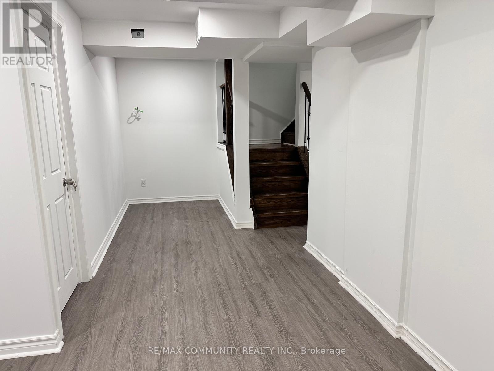 18 Hearth Place Property Photo 12