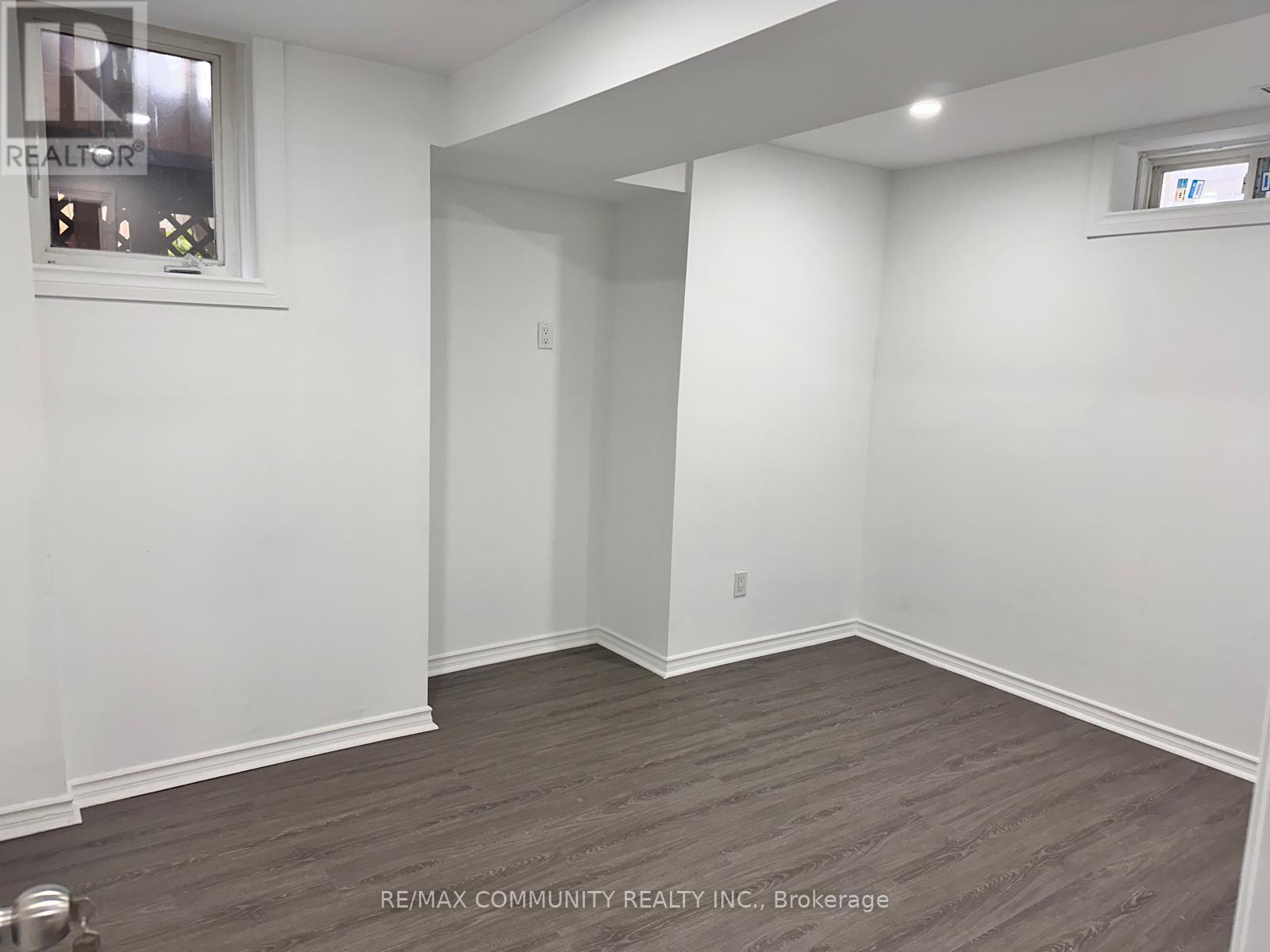 18 Hearth Place Property Photo 15