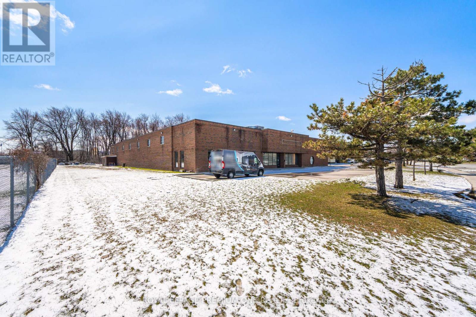 411 Nugget Avenue Property Photo 12