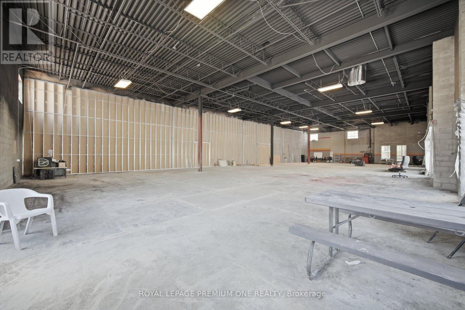 411 Nugget Avenue Property Photo 17