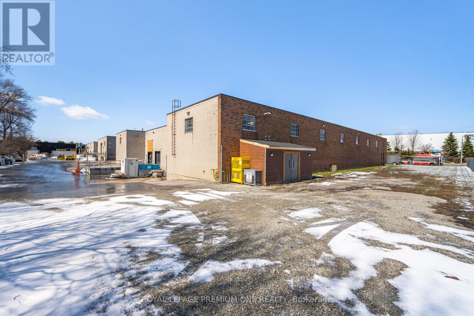 411 Nugget Avenue Property Photo 35