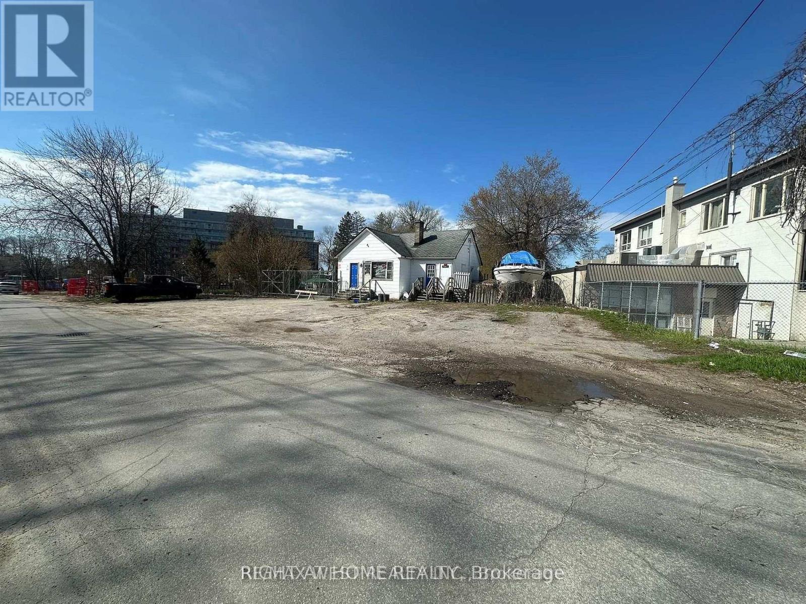 E13545256 Property Photo 2