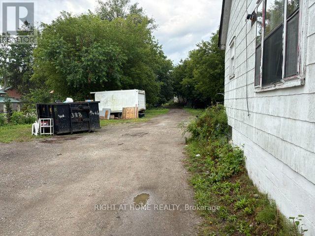 E13545256 Property Photo 3