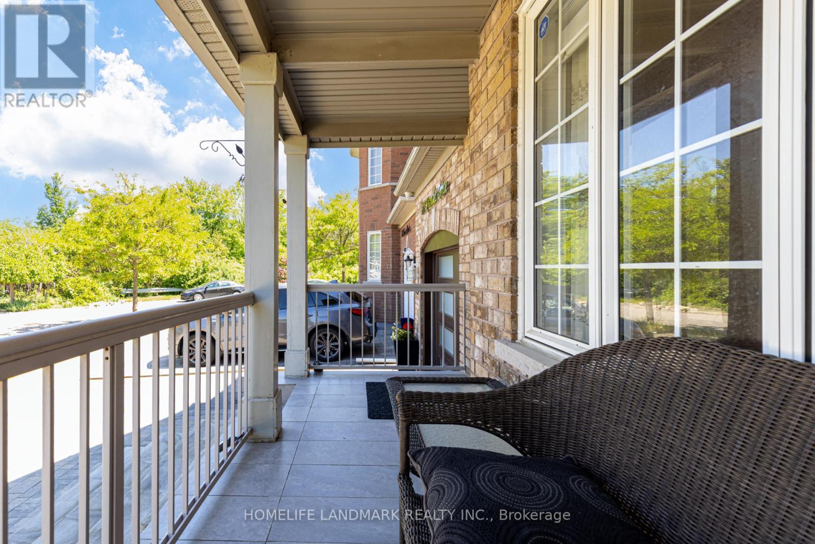 111 Knowles Drive Property Photo 4