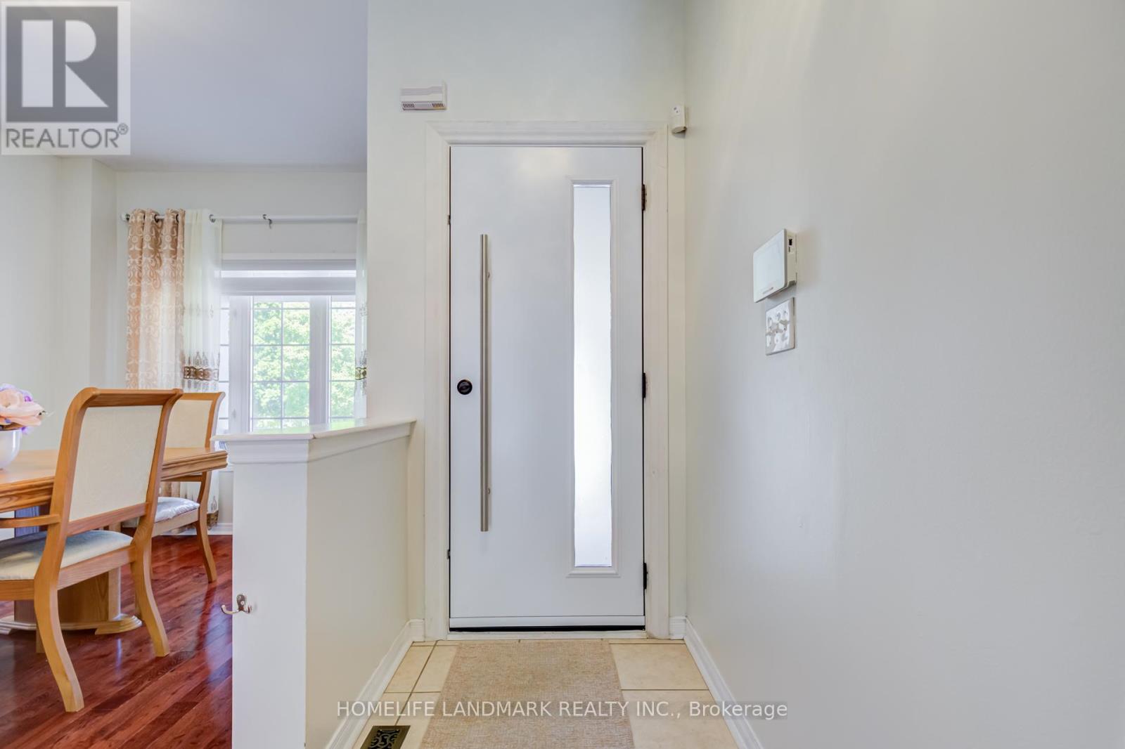 111 Knowles Drive Property Photo 6