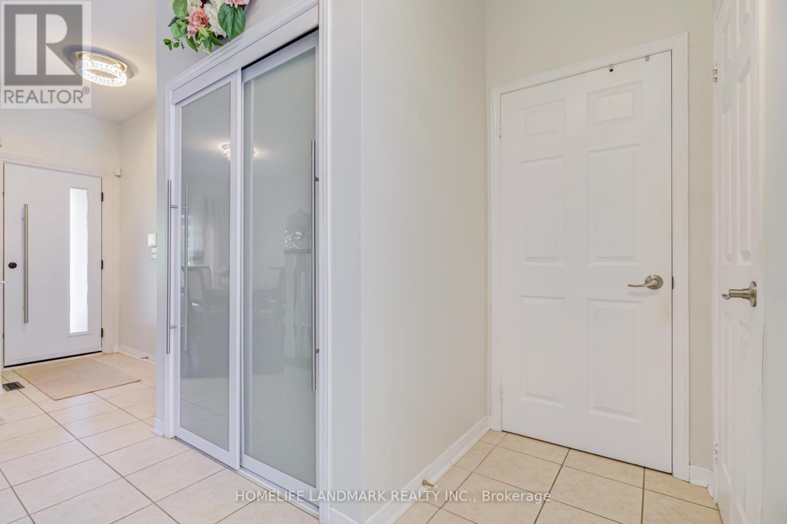 111 Knowles Drive Property Photo 8