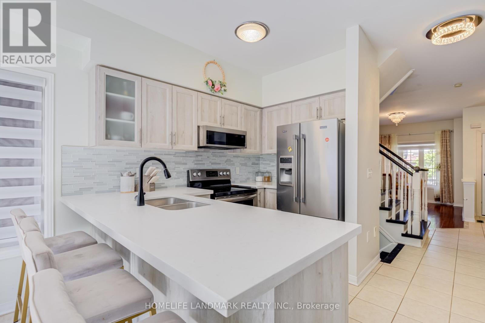 111 Knowles Drive Property Photo 12
