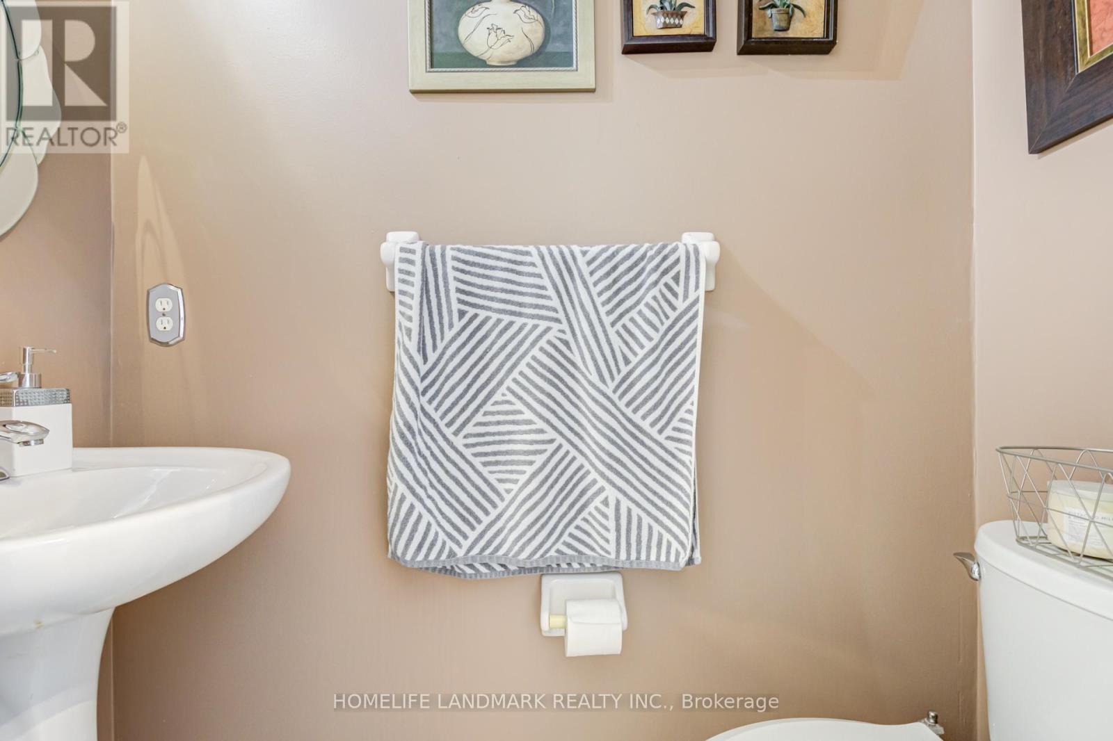 111 Knowles Drive Property Photo 18