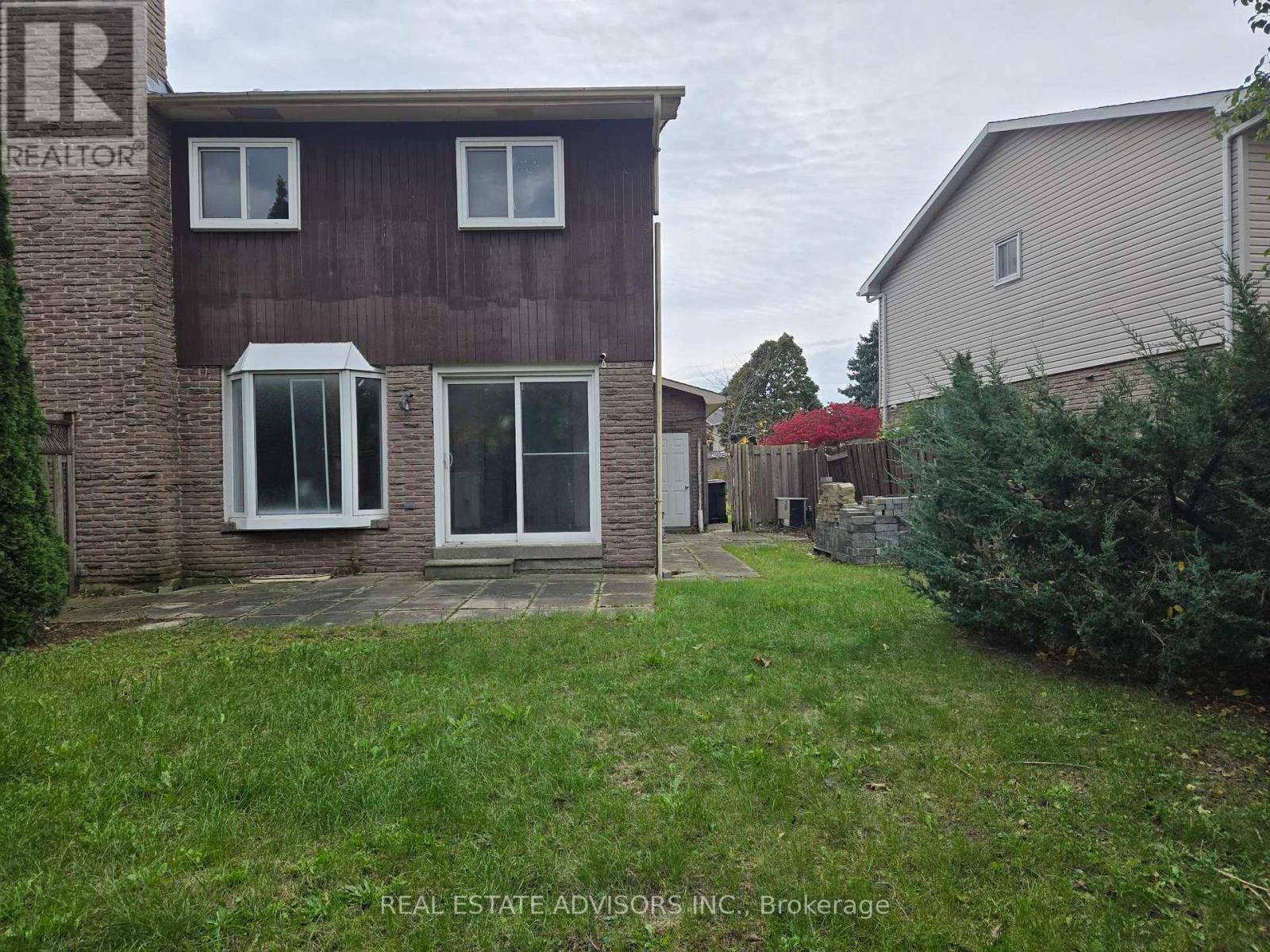 238 Braymore Boulevard Property Photo 2