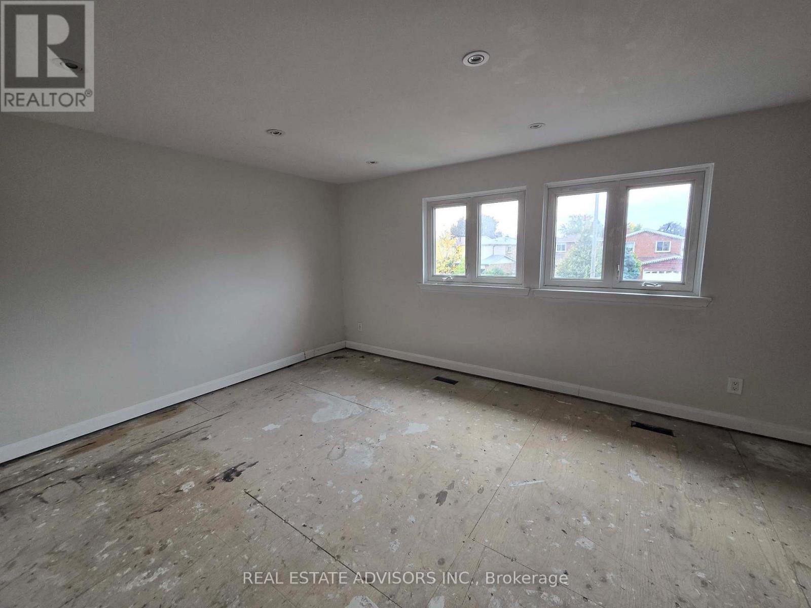 238 Braymore Boulevard Property Photo 9