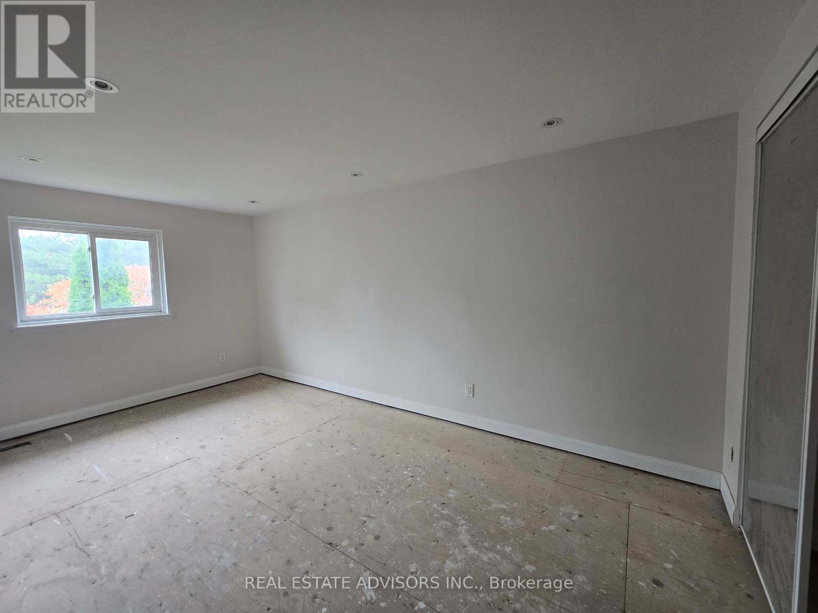 238 Braymore Boulevard Property Photo 15