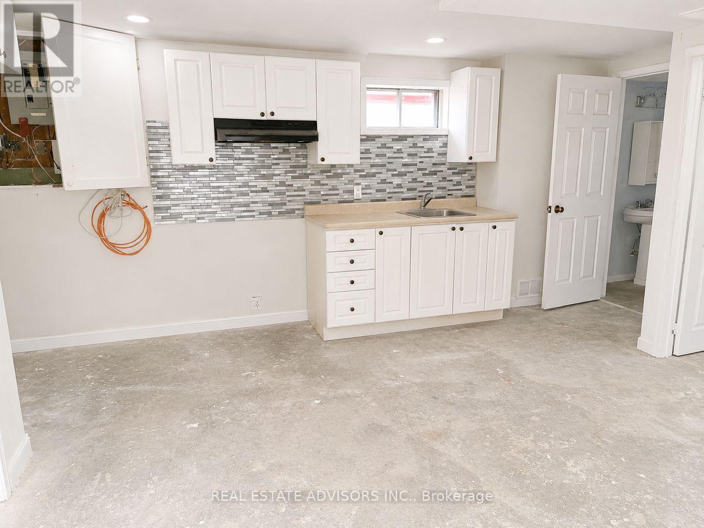 238 Braymore Boulevard Property Photo 19