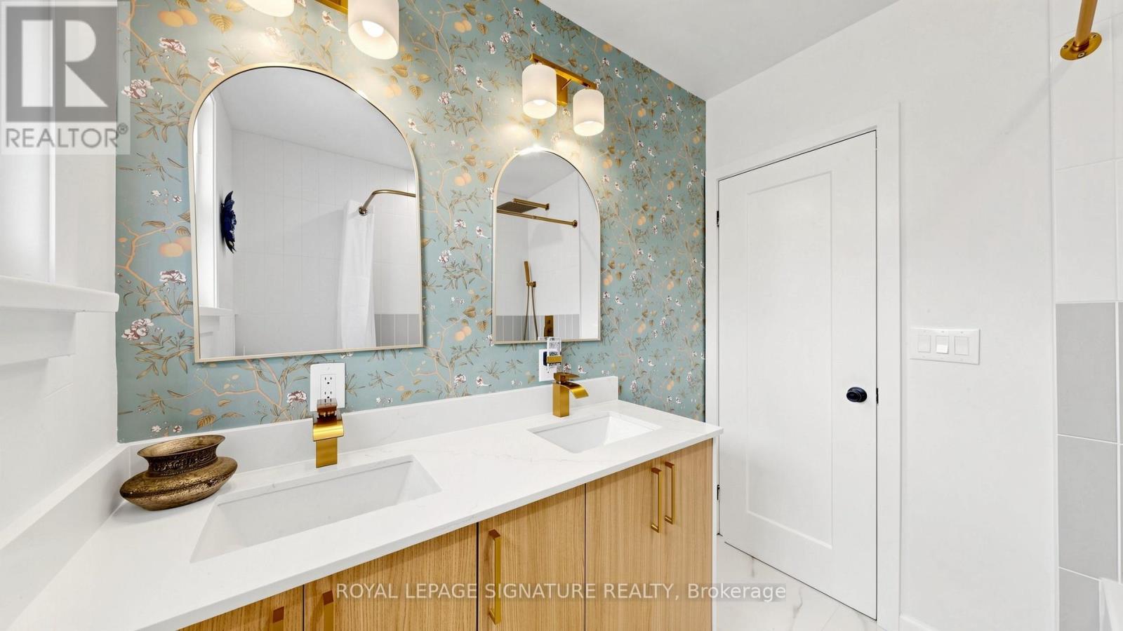 33 Neapolitan Drive Property Photo 21
