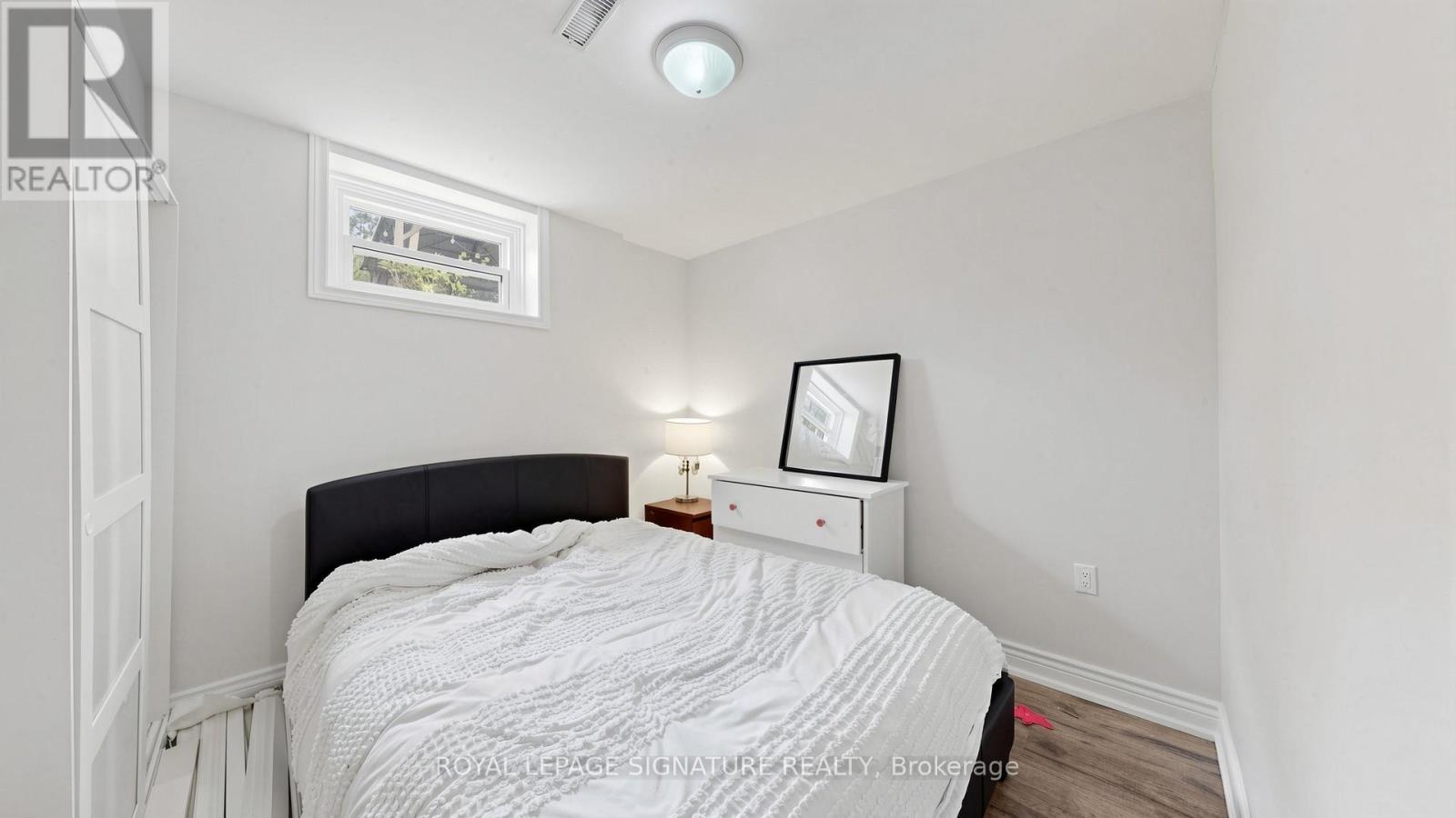 33 Neapolitan Drive Property Photo 30