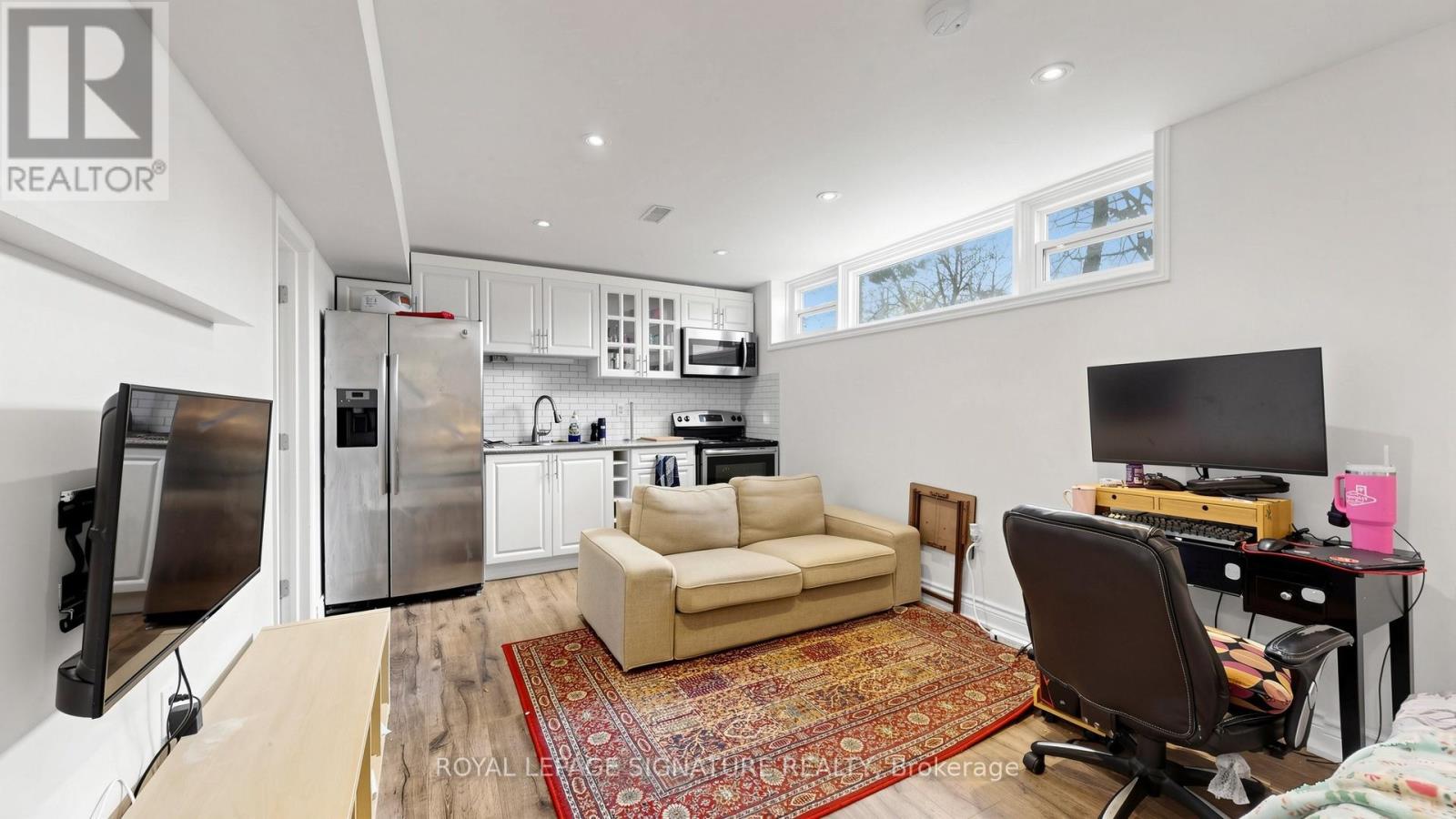 33 Neapolitan Drive Property Photo 32