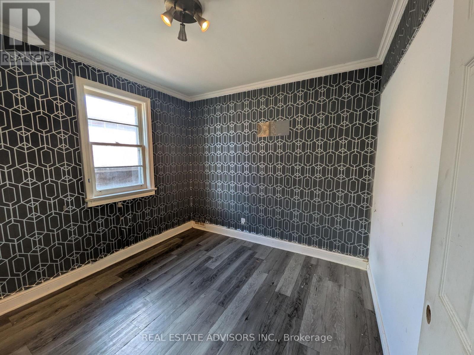 45 Pitt Avenue Property Photo 6