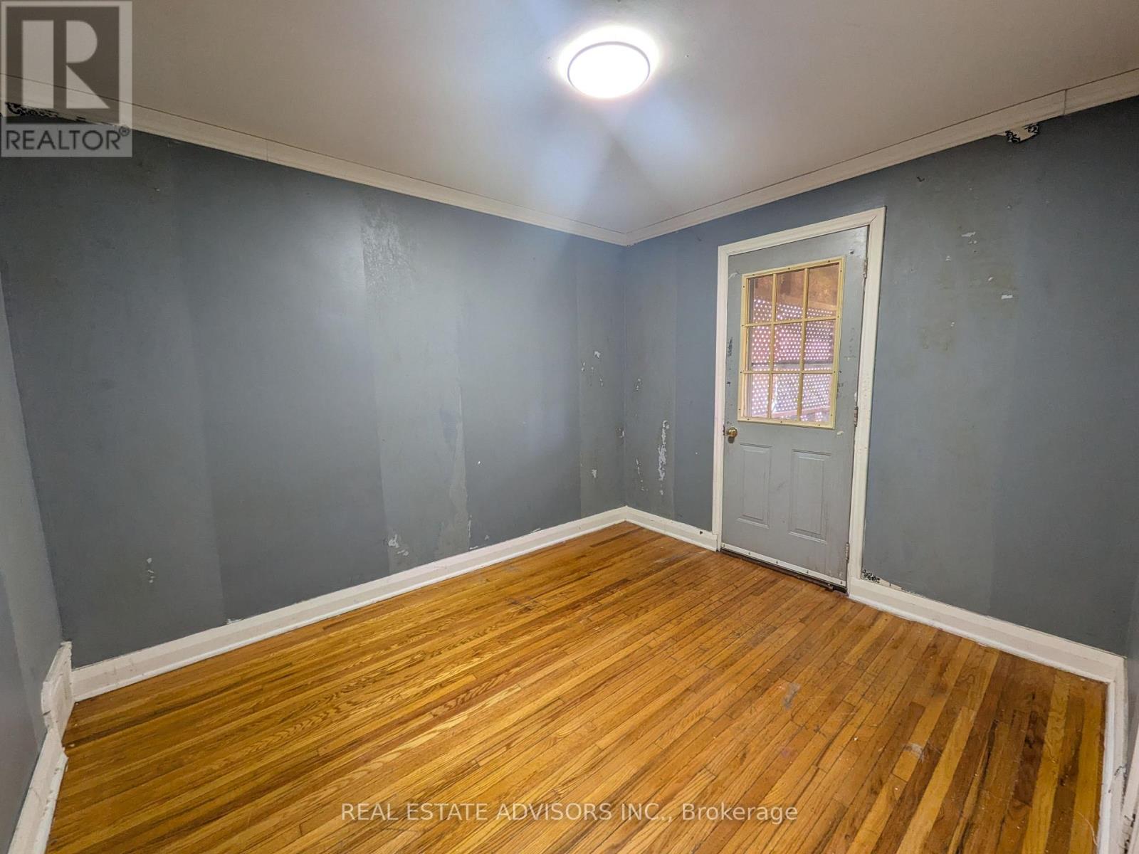 45 Pitt Avenue Property Photo 9