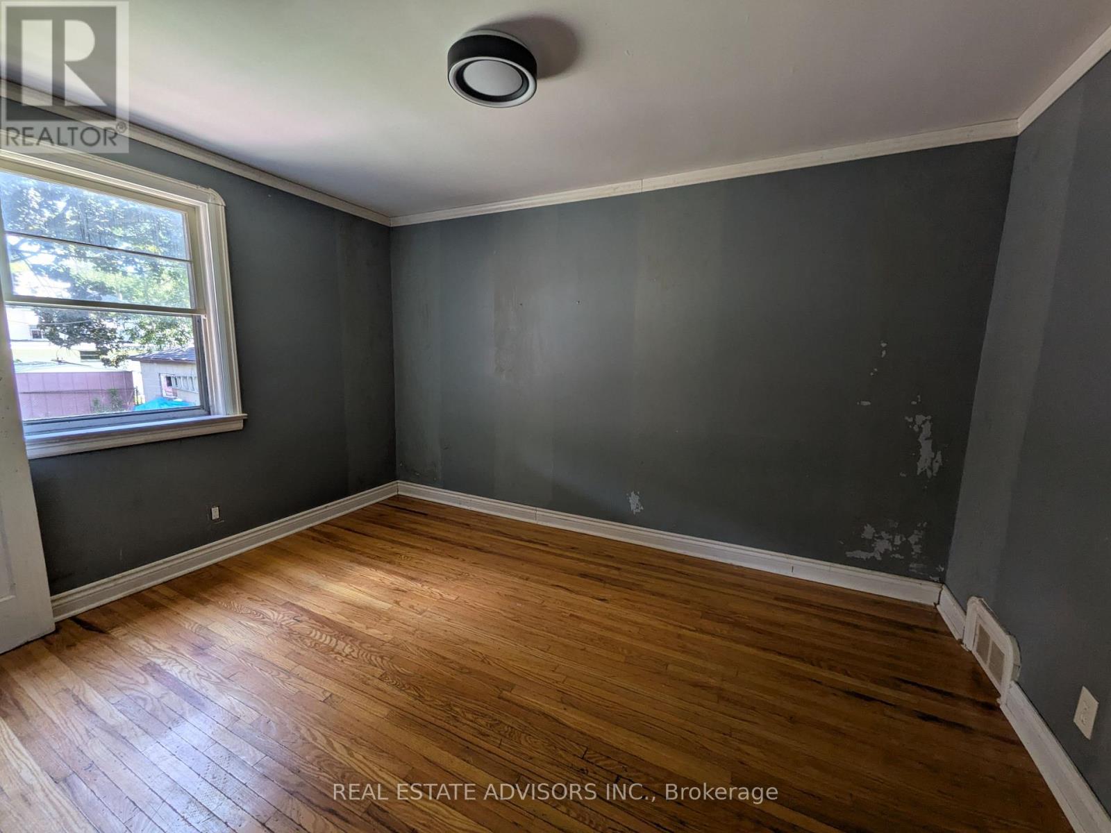 45 Pitt Avenue Property Photo 10