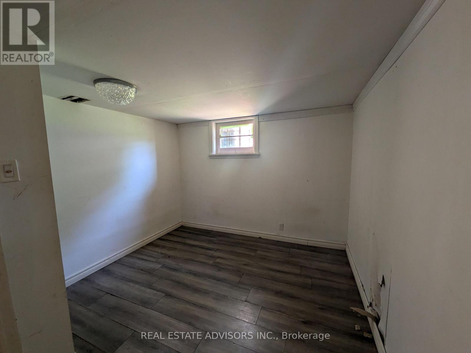 45 Pitt Avenue Property Photo 18