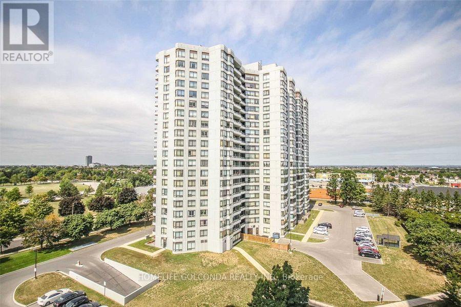 912 - 330 ALTON TOWERS CIRCLE Property Photo 1