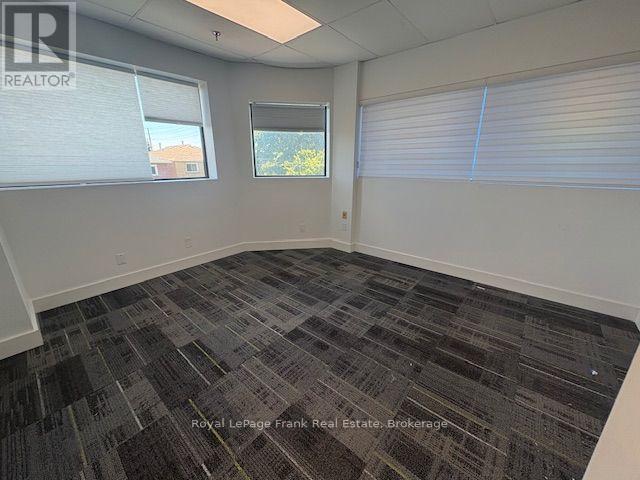 202 - 701 Rossland Road E Property Photo 5