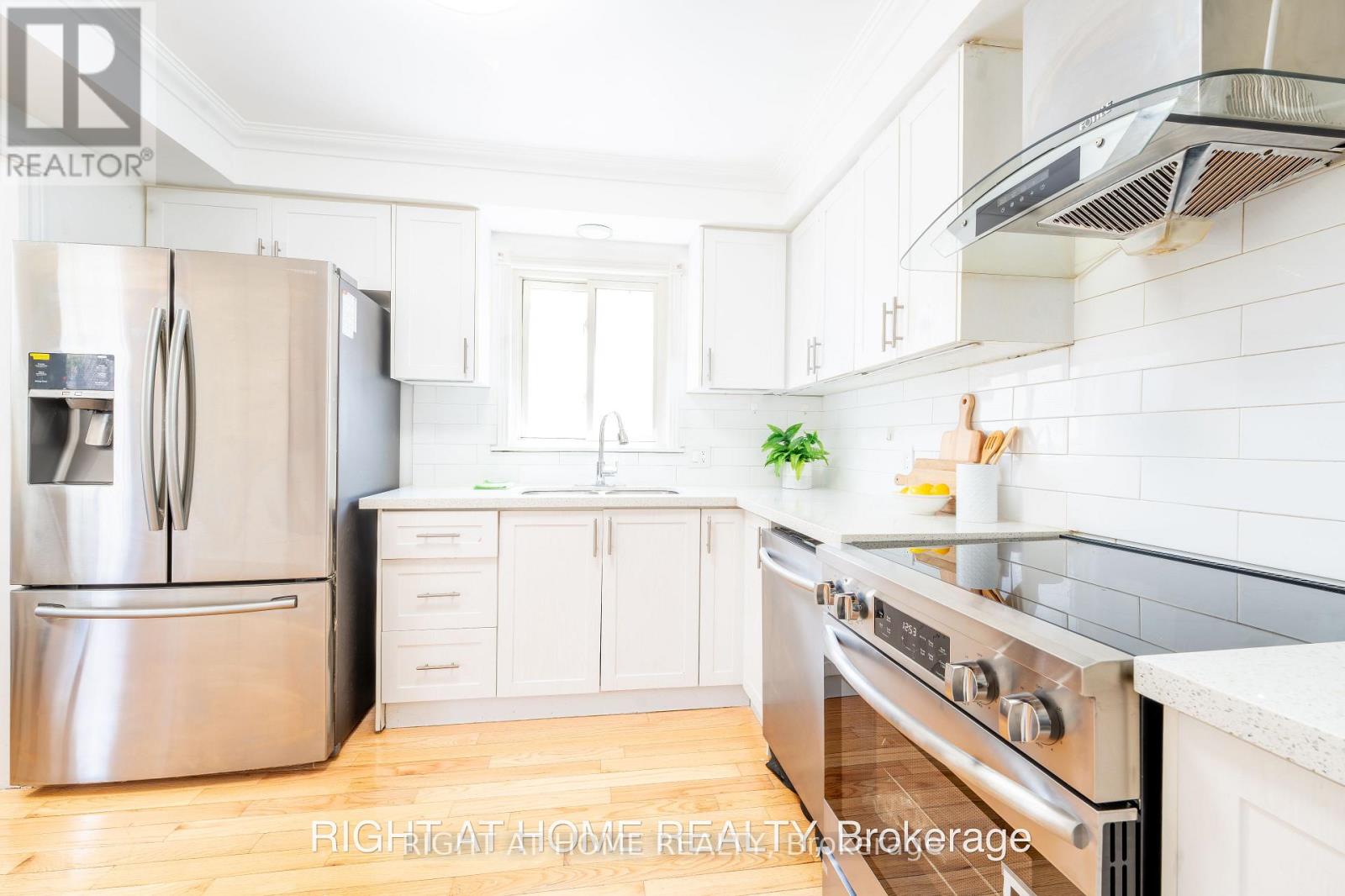 160 Overbank Drive Property Photo 11