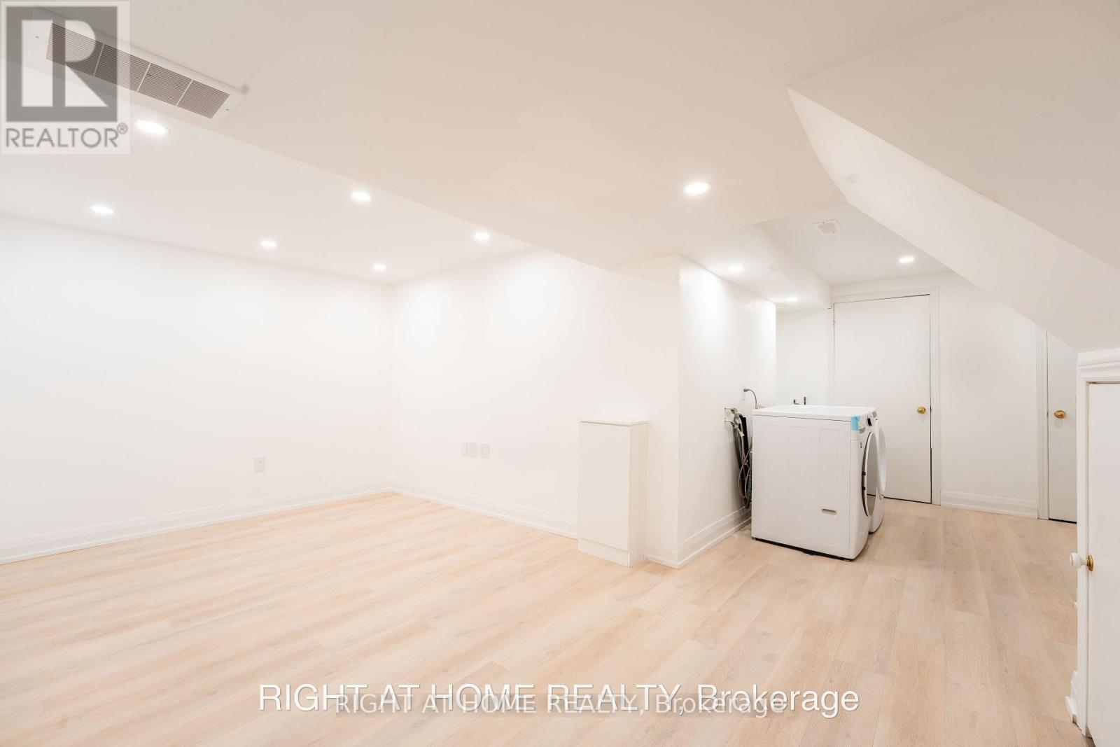 160 Overbank Drive Property Photo 22