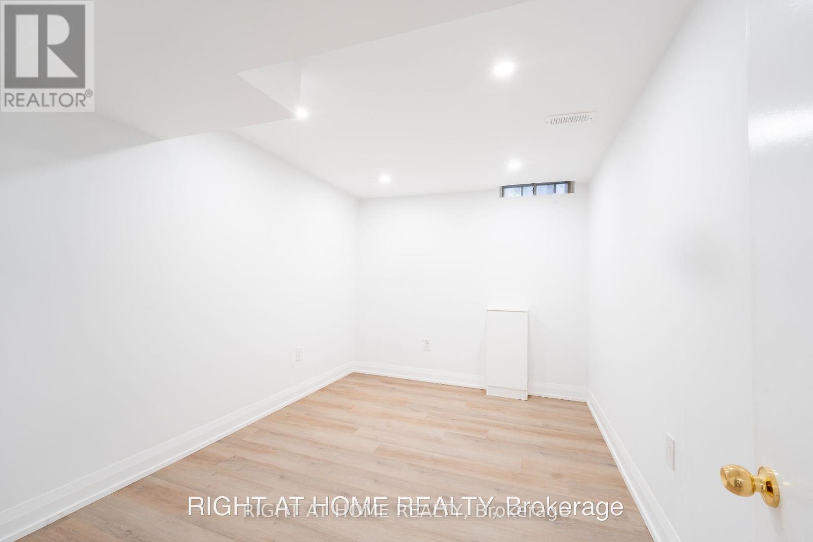 160 Overbank Drive Property Photo 24