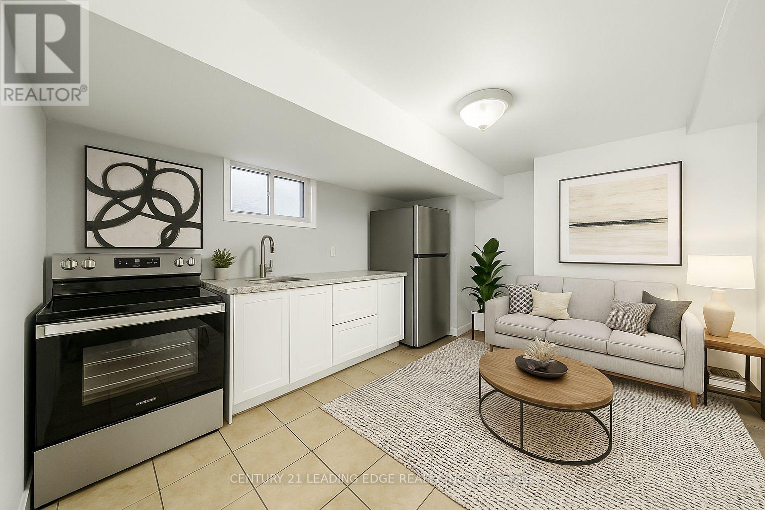 Unit B - 620 Birchmount Road Property Photo 5