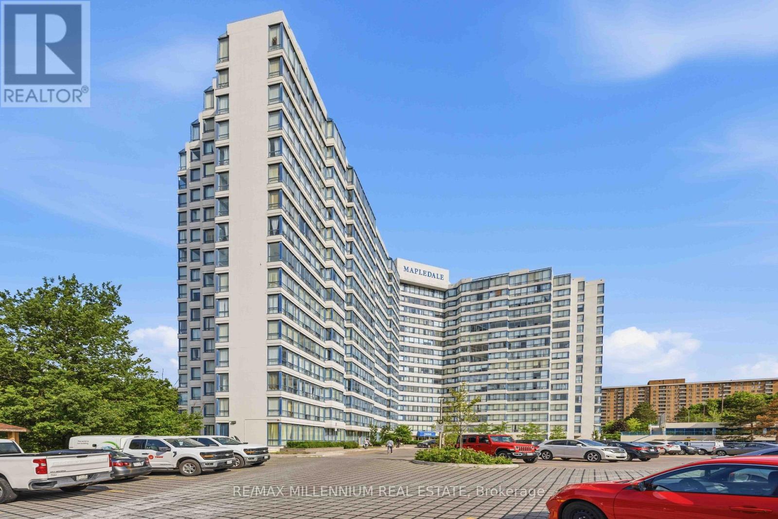 906 - 3050 ELLESMERE ROAD