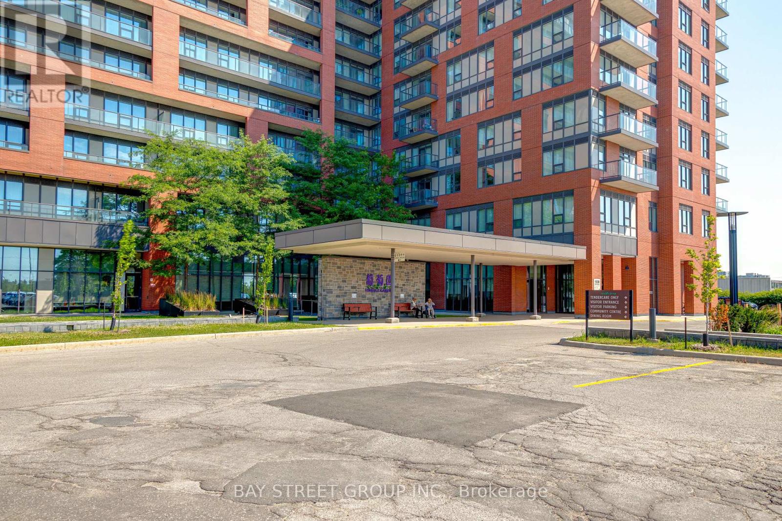 218 - 1038 MCNICOLL AVENUE Property Photo 1