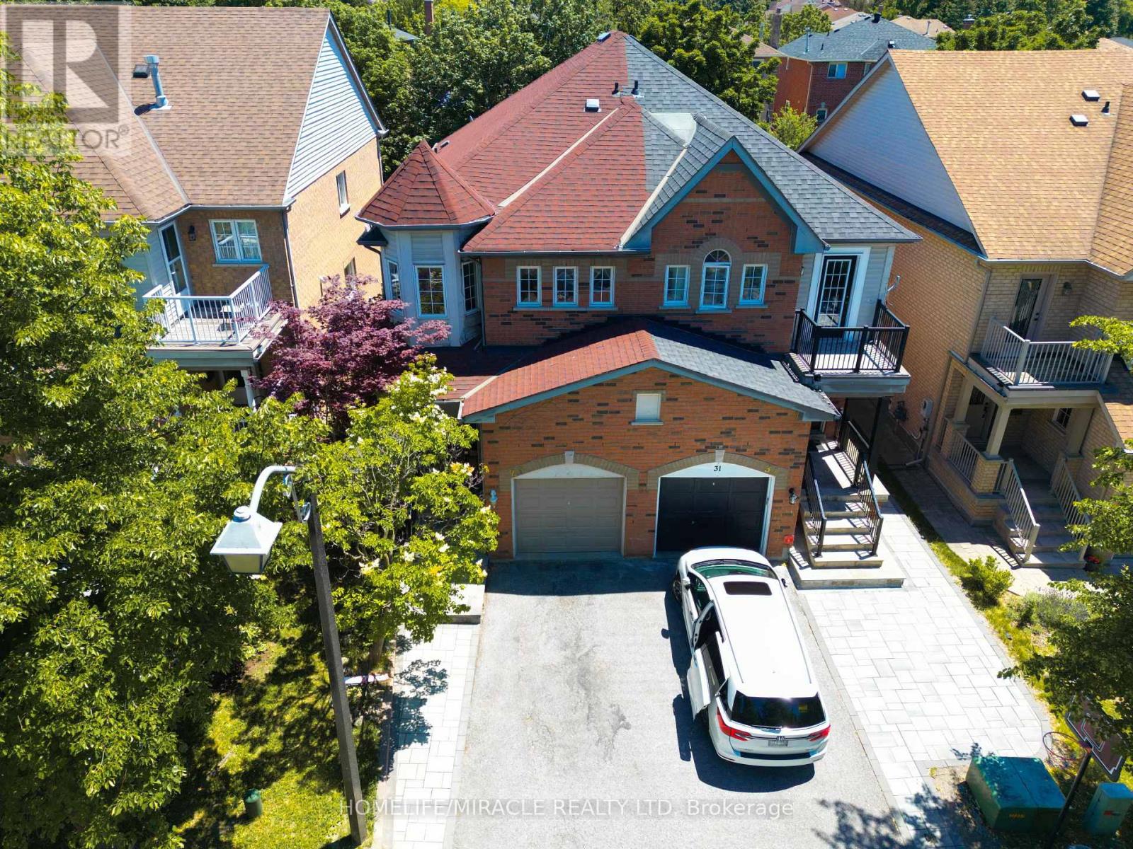 29 Hemans Court Property Photo 3