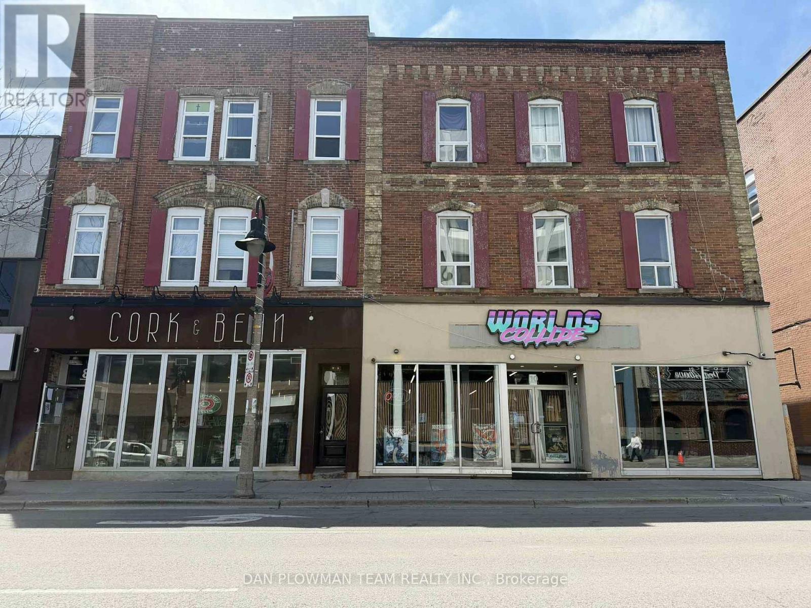 8-10 Simcoe Street N Property Photo 1