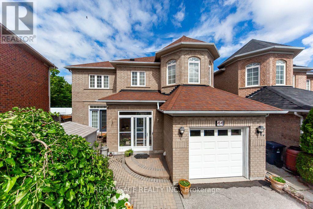 44 MOURNING DOVE CRESCENT