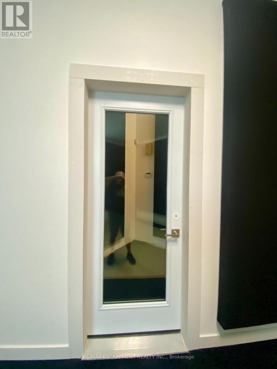 33 Villers Street Property Photo 4