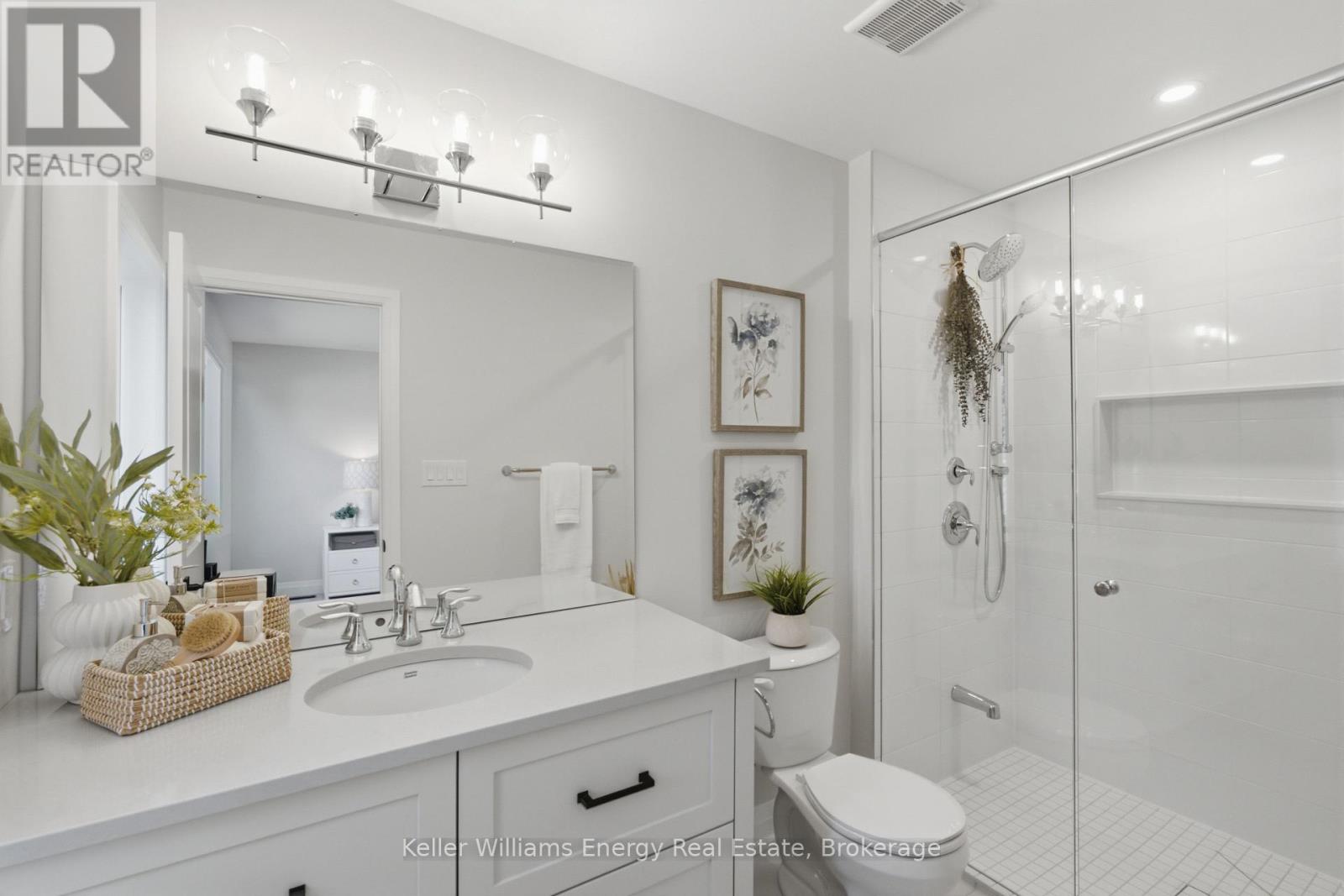 129 Hickory Street N Property Photo 22