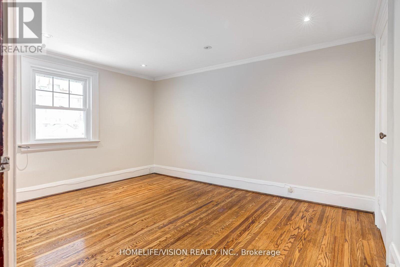 123 Mary Street E Property Photo 19